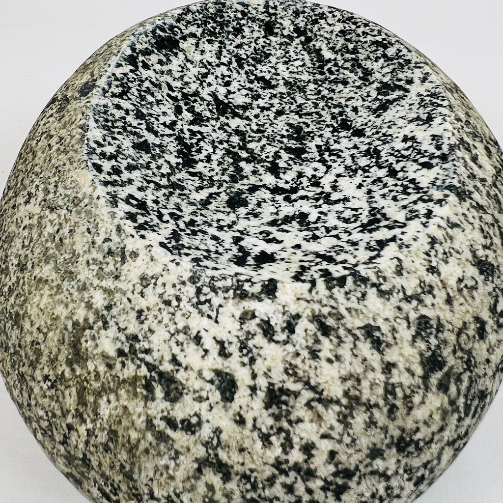 River Stone Black And White Soap Dish