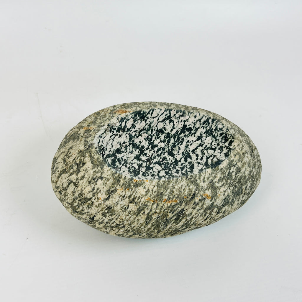 River Stone Black And White Grazed Soap Dish