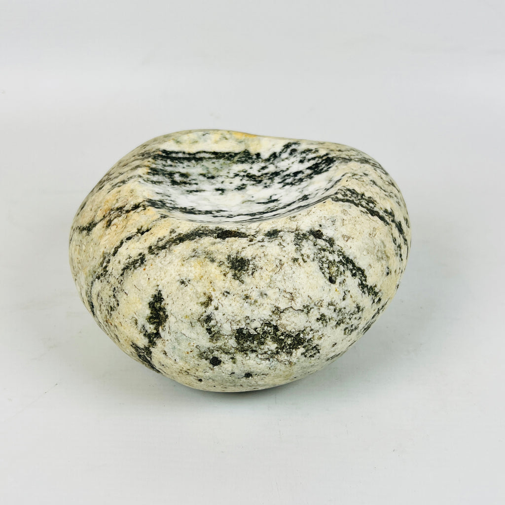 Riverstone Stone Zebra Striped Soap Dish