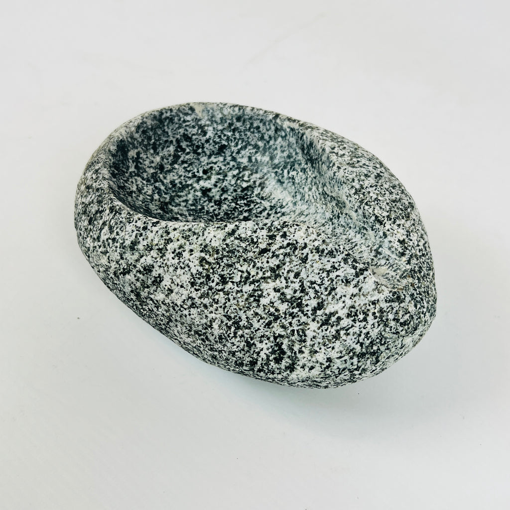 River Stone Tear Drop Ash Tray