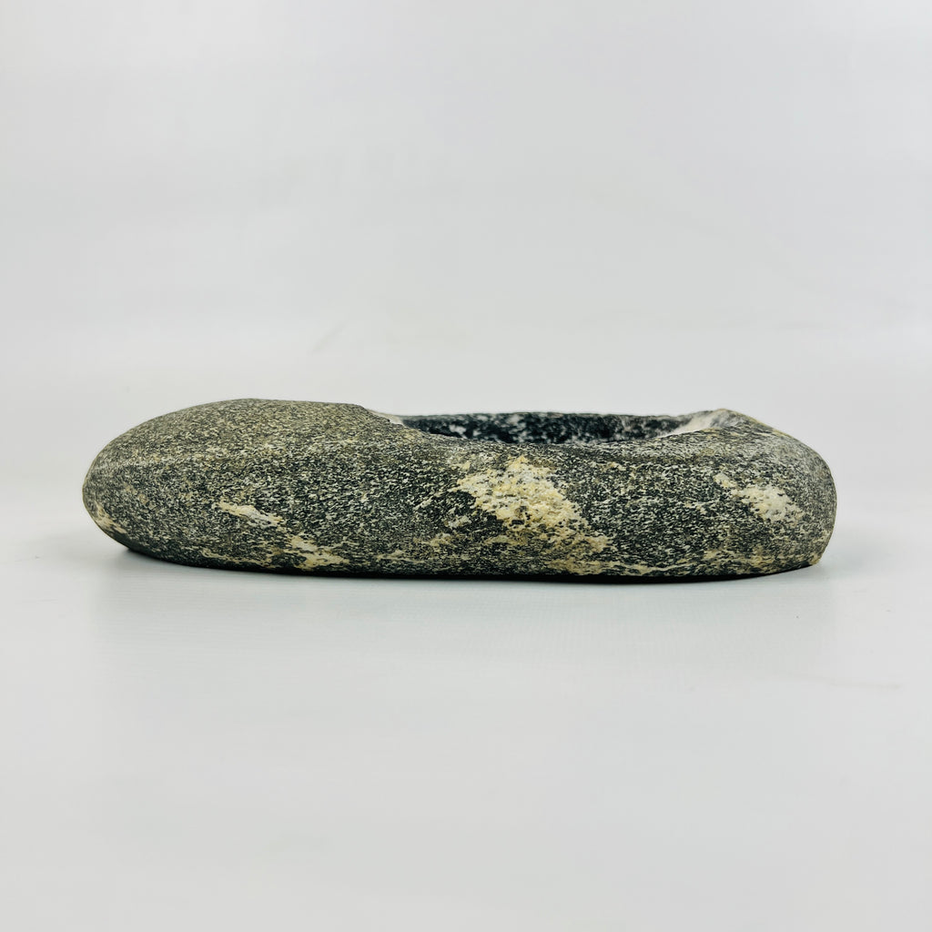 River Stone White Lined Ash Tray