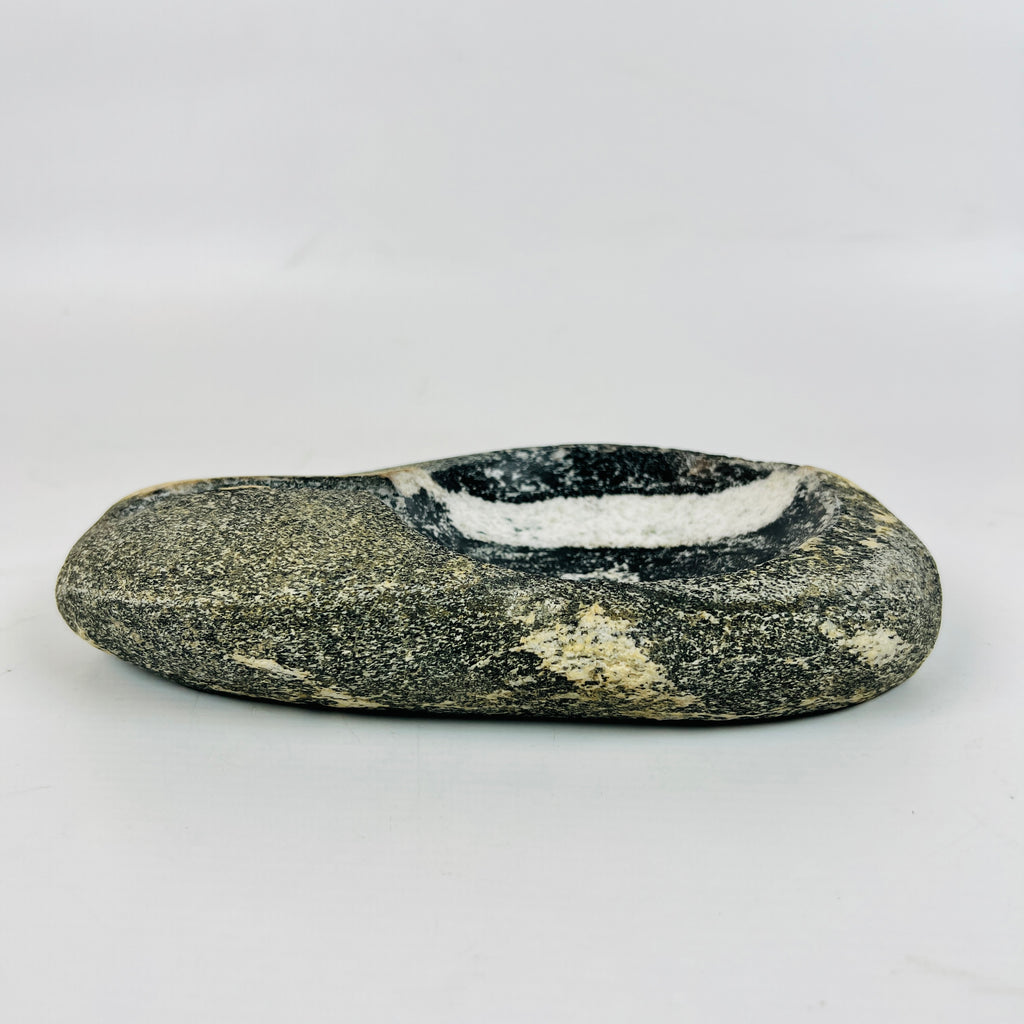 River Stone White Lined Ash Tray