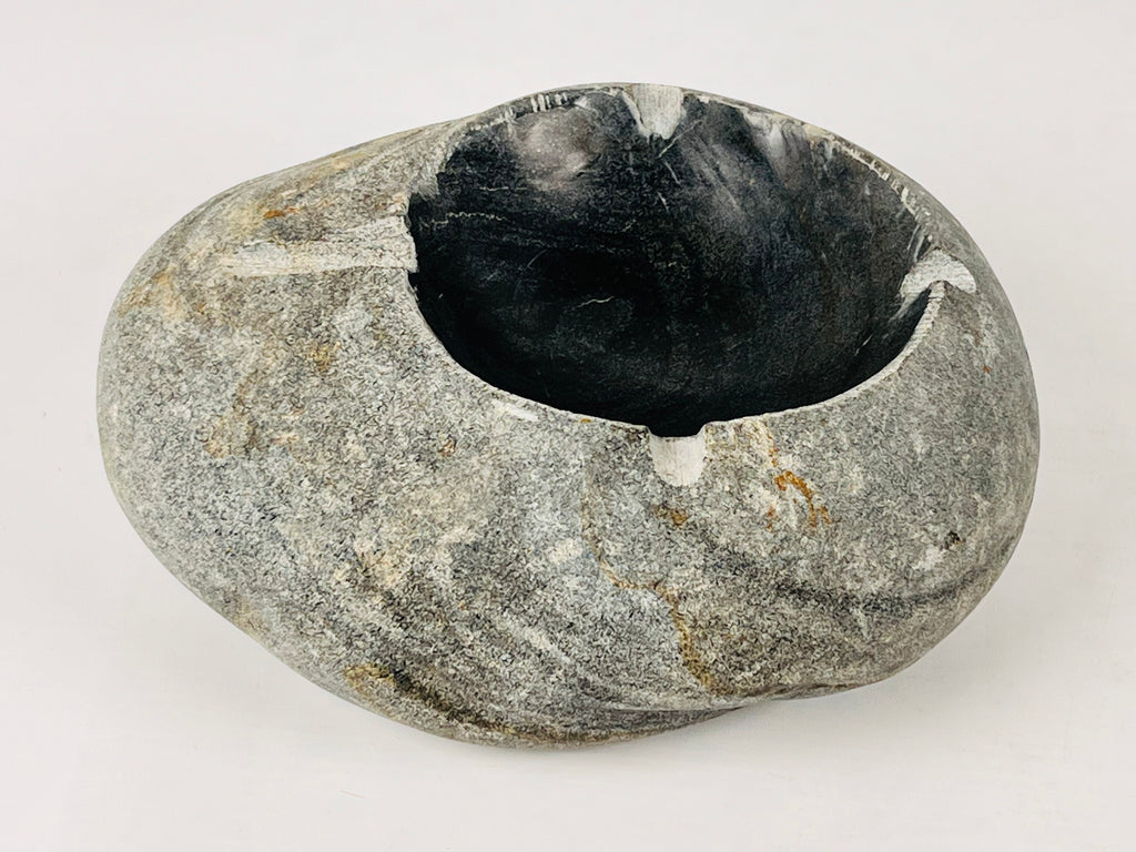 River Stone Pecked Ash Tray