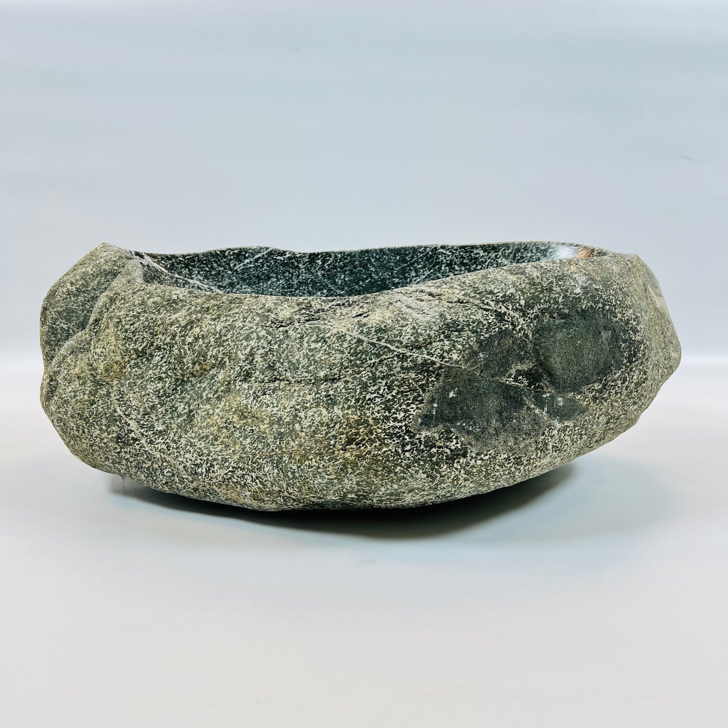 White Lined Sink - River Stone