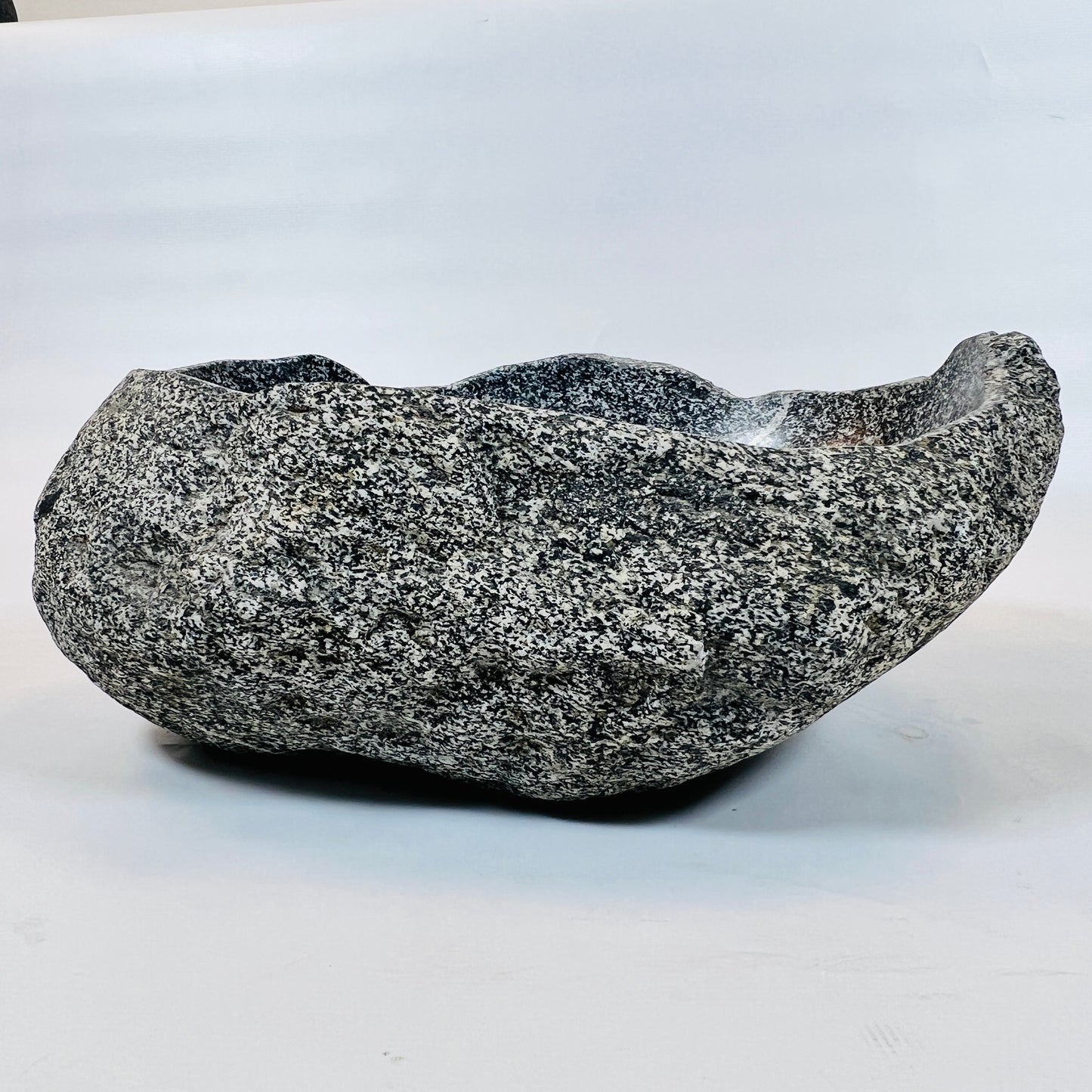 Salt And Pepper Lined Sink - River Stone