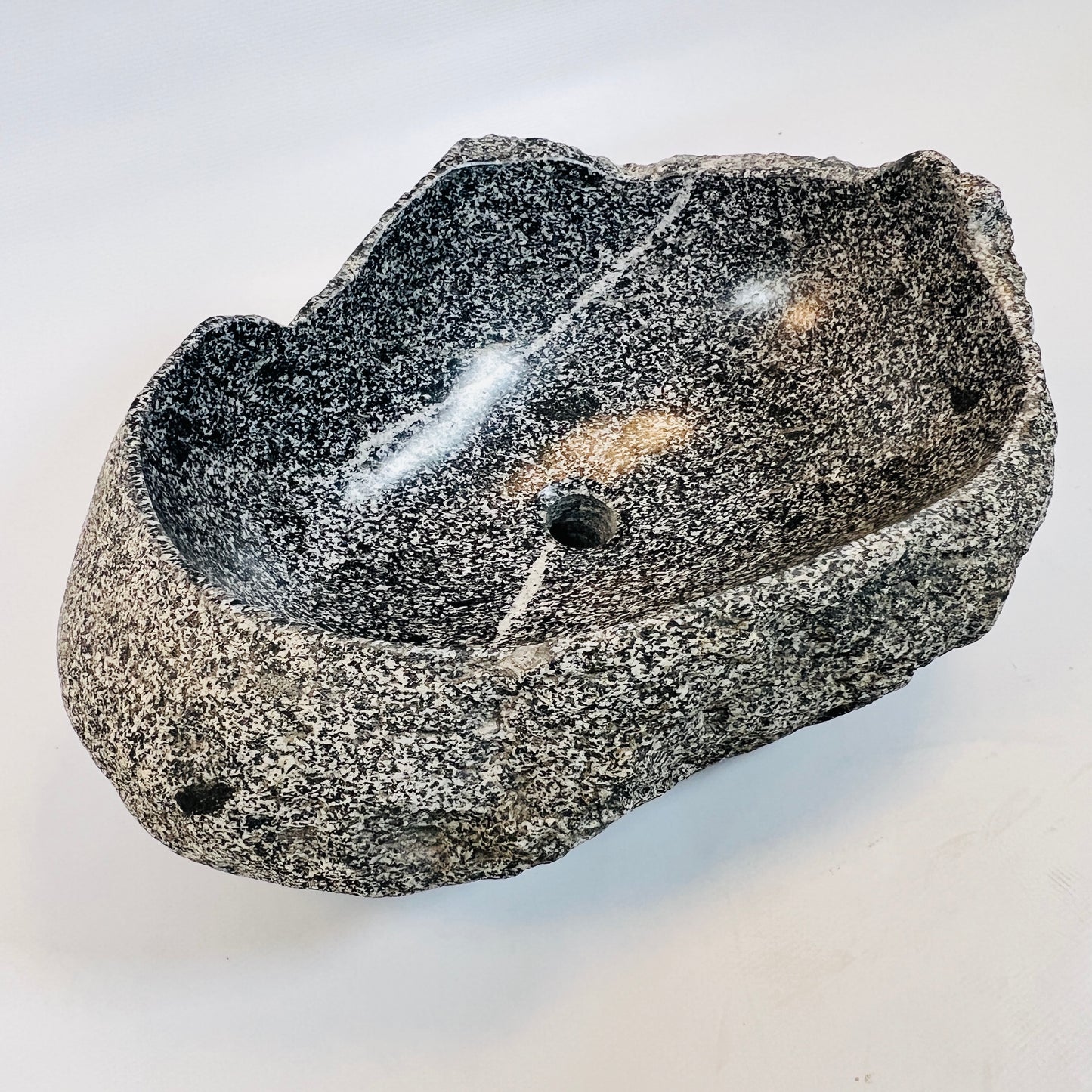 Salt And Pepper Lined Sink - River Stone
