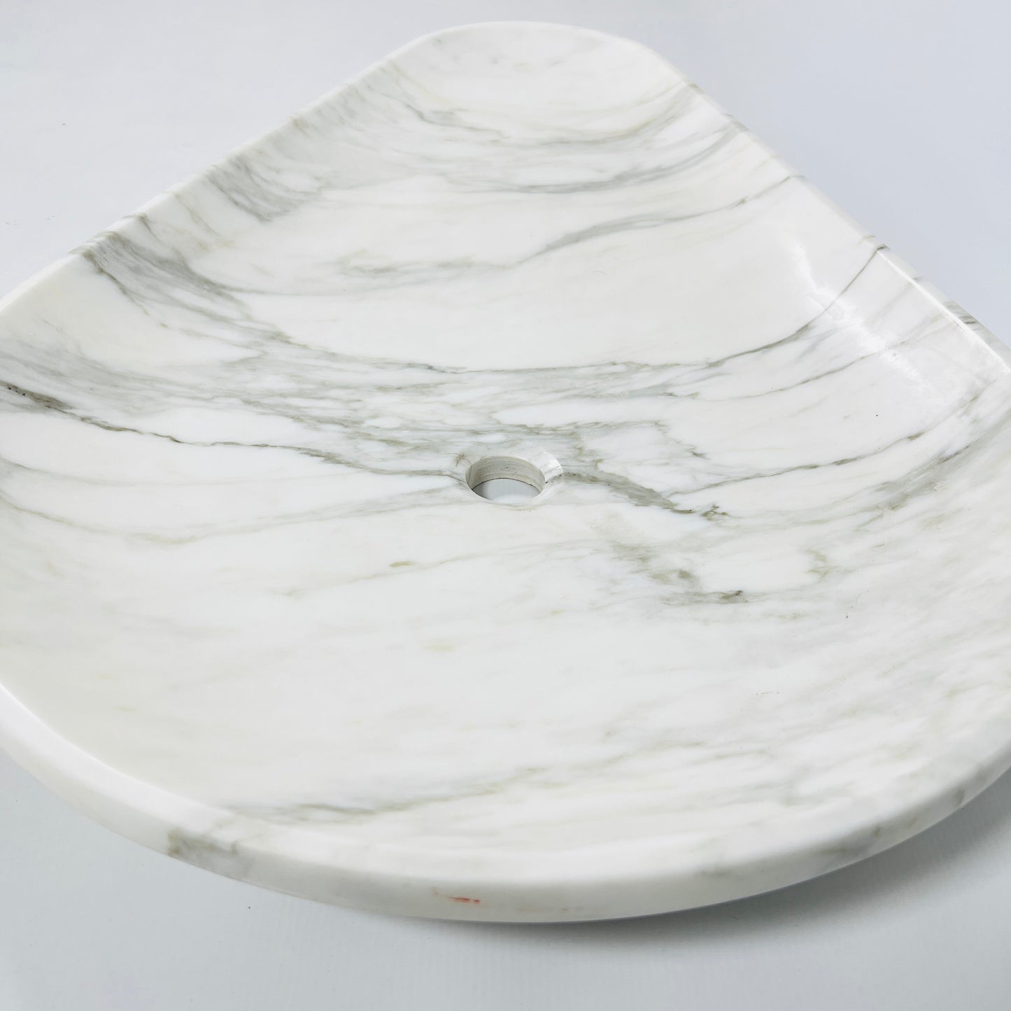 Atoll Sink - Calacatta