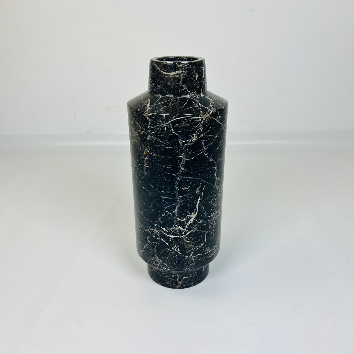 Cylindrical Vase - Black