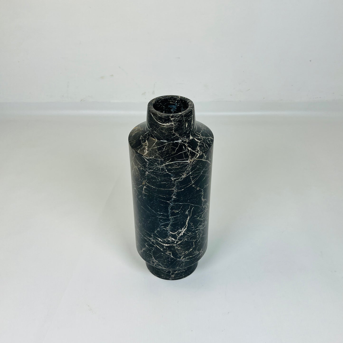 Cylindrical Vase - Black