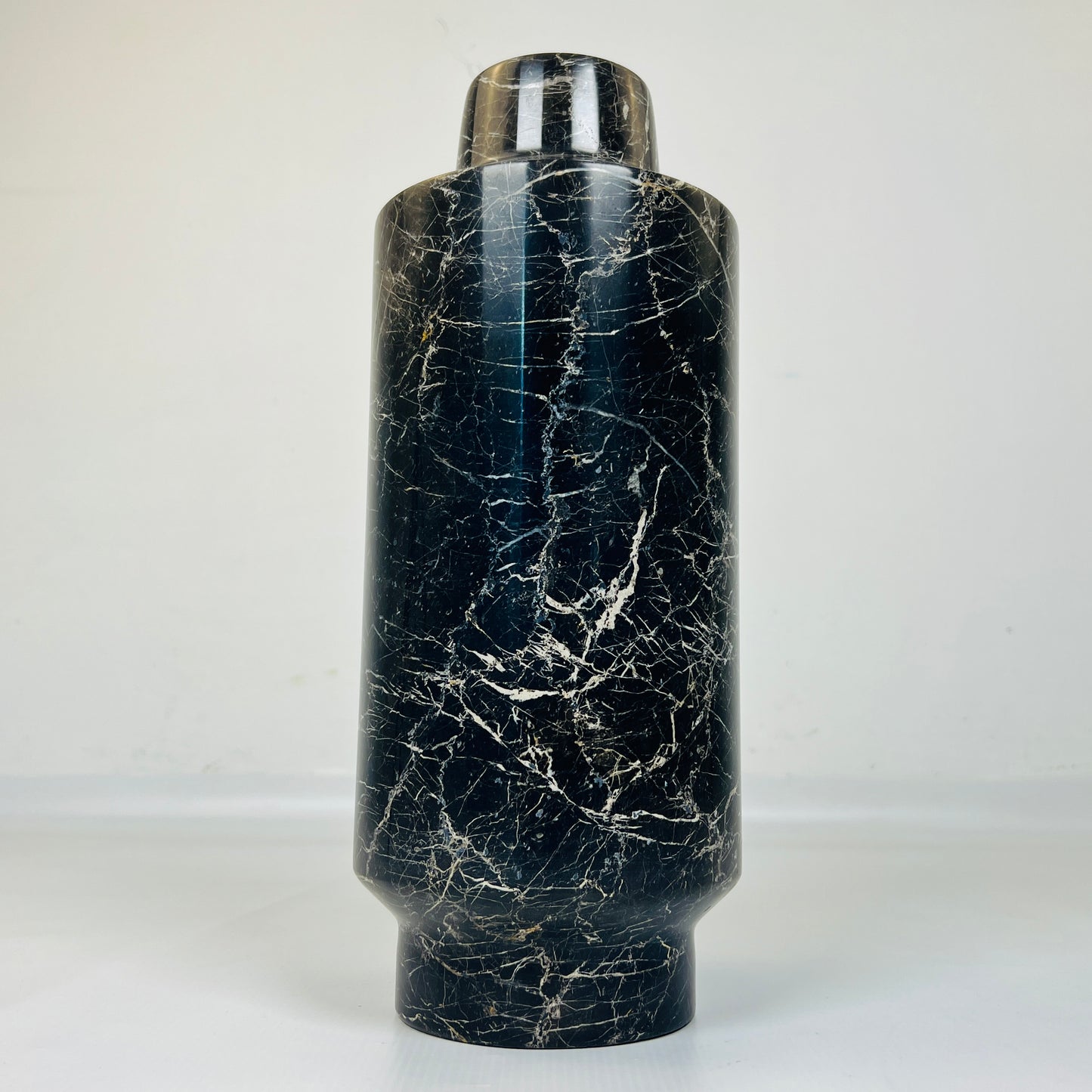 Cylindrical Vase - Black