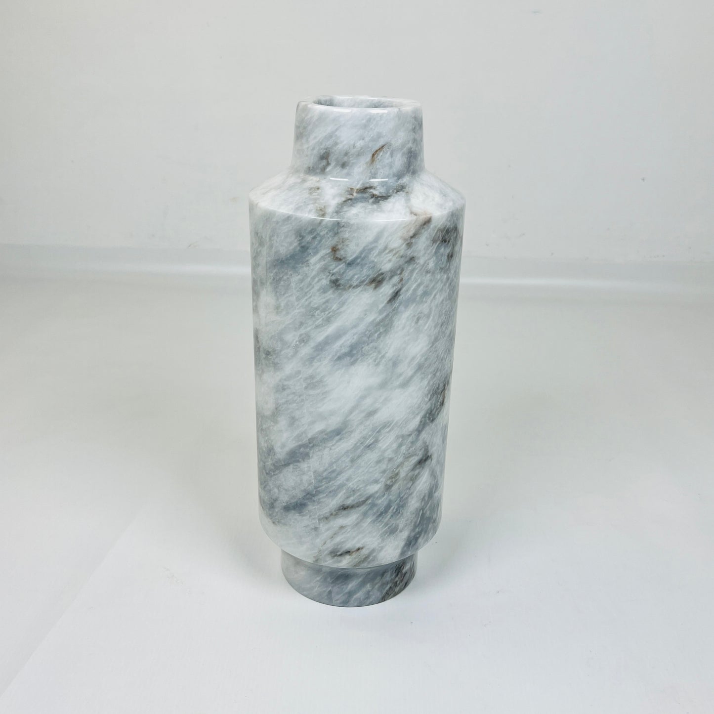 Cylindrical Vase - Gray
