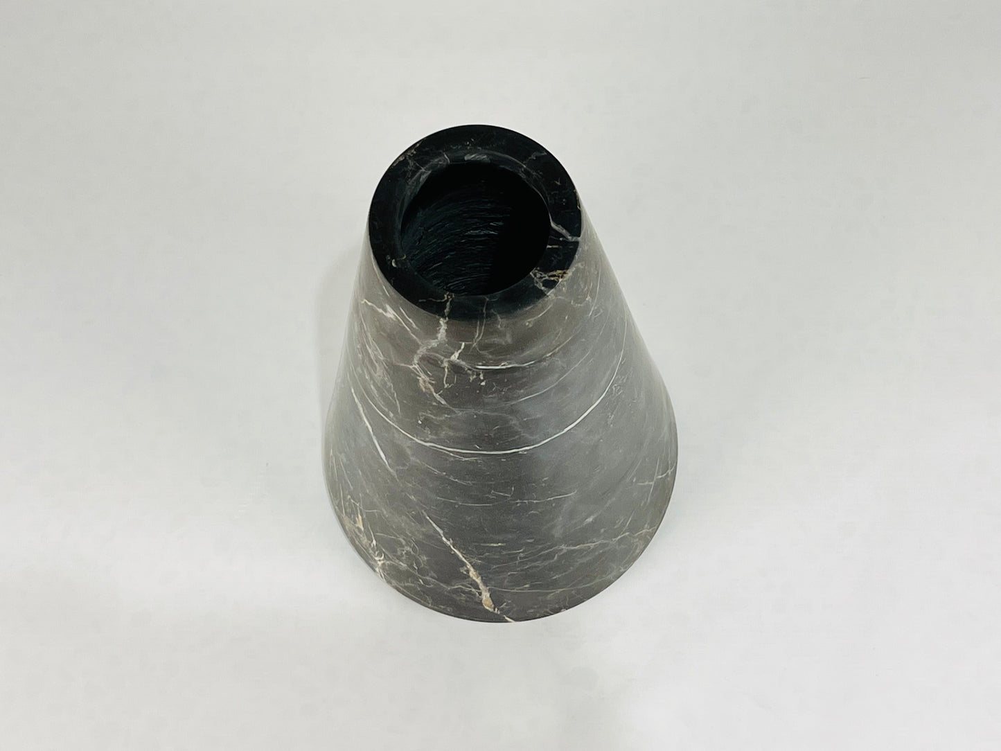 Funnel Vase - Black Polish