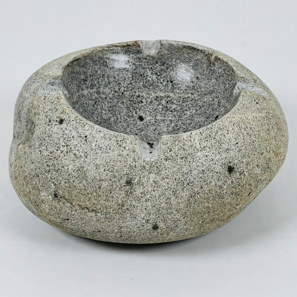 River Stone Black Dotted Ash Tray