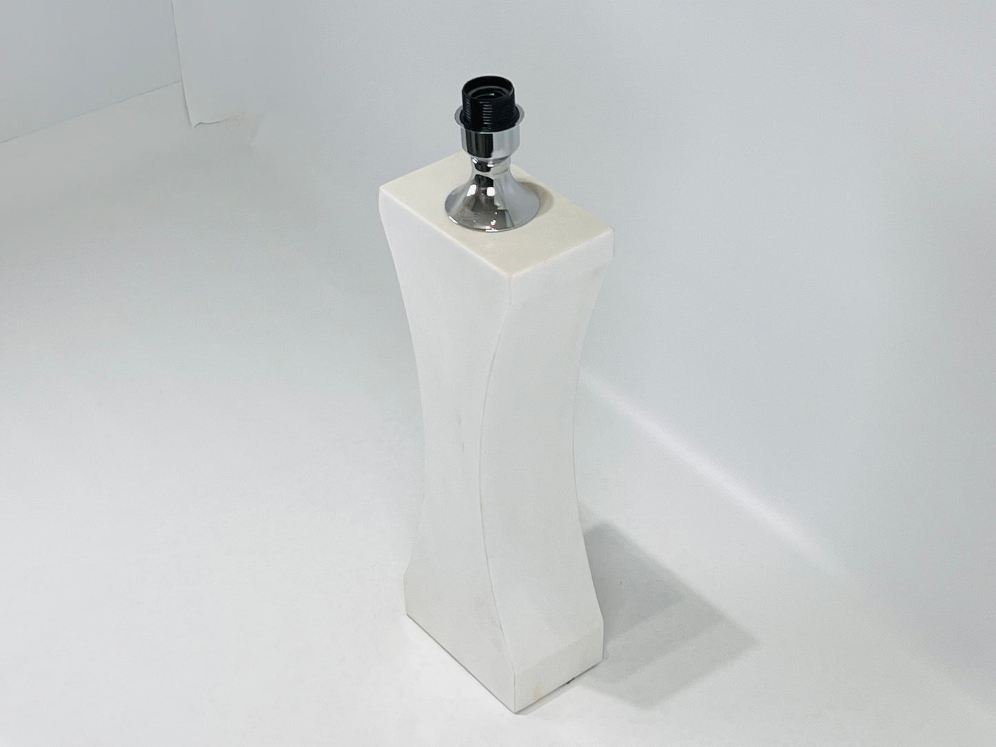 Hourglass Table Lamp - White