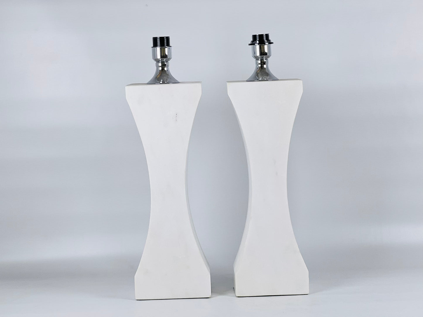 Hourglass Table Lamp - White