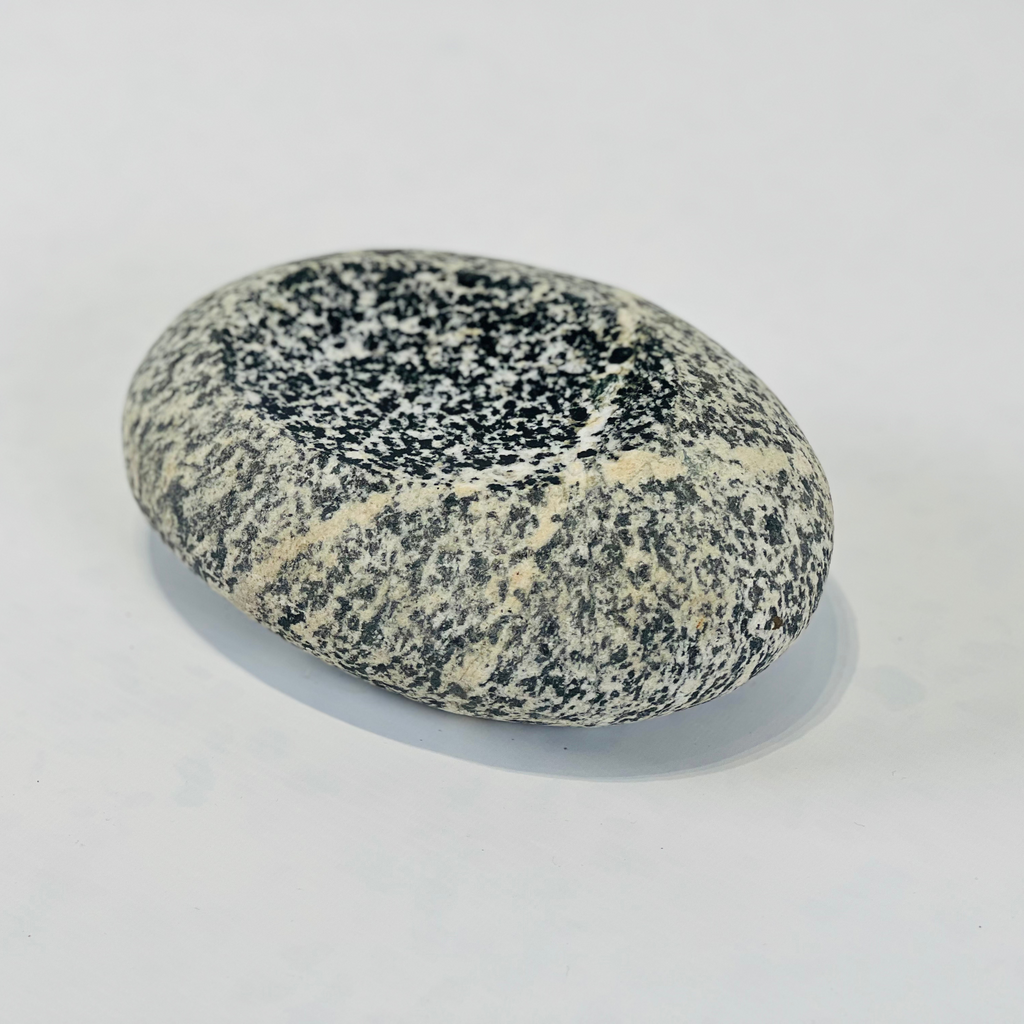 River Stone White Dotted Soap Dish