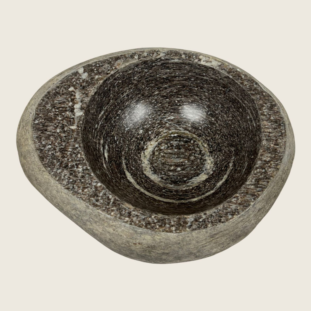 Ring Stain River Stone Serving Bowl