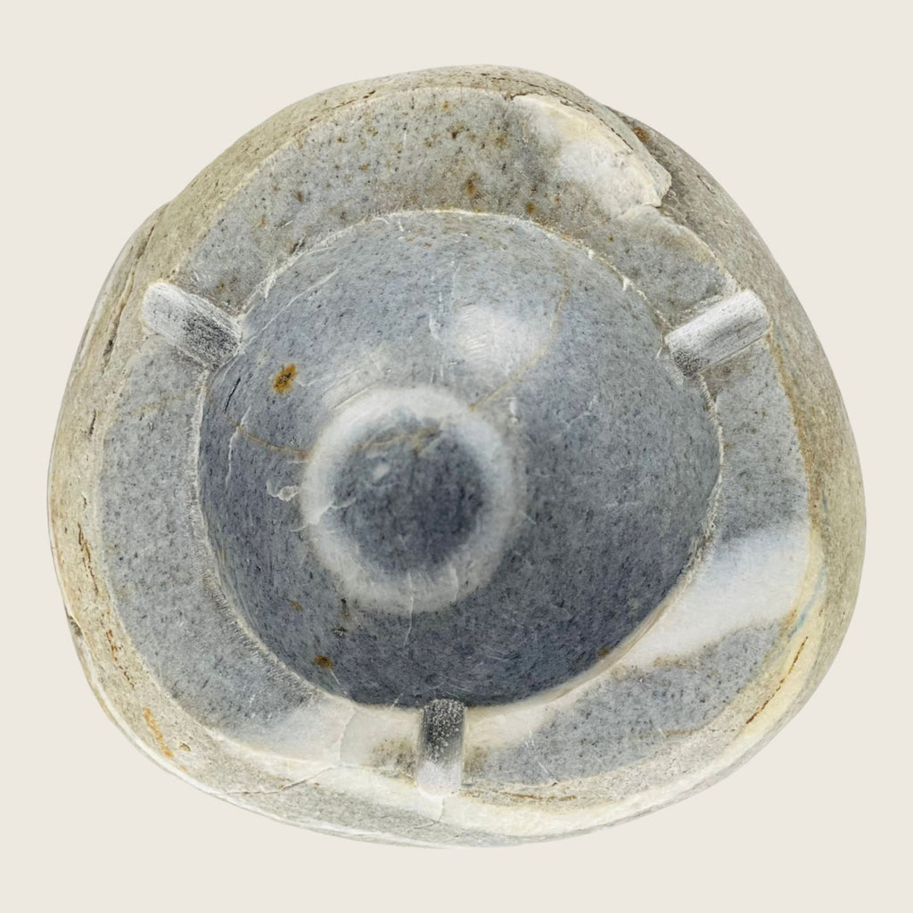 River Stone White Ring Ash Tray