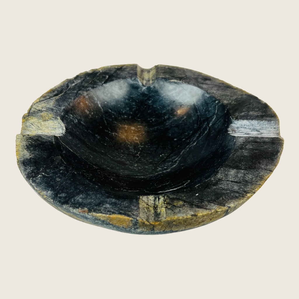 River Stone Deep Black Ash Tray